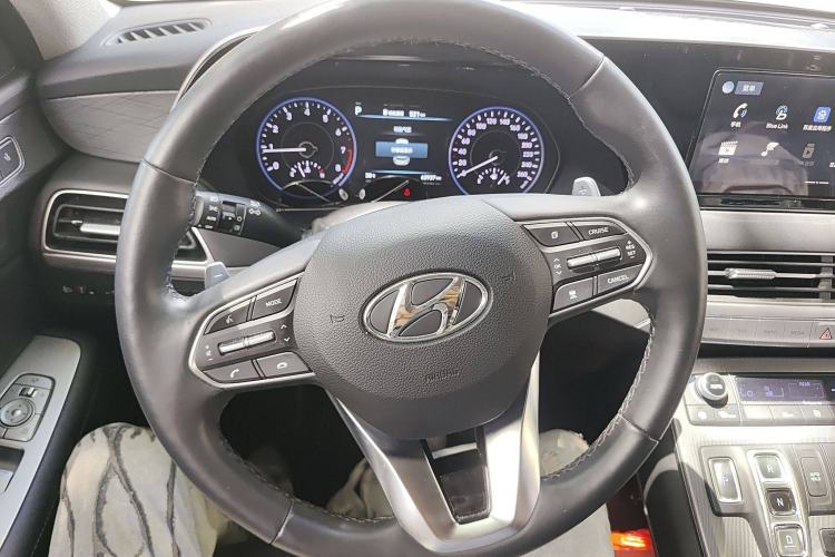 Used Hyundai Palisade 2021 3.5L Automatic 4x4 GLS Steering Wheel
