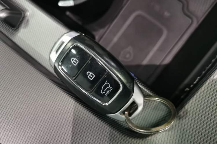 Used Hyundai Palisade 2021 3.5L Automatic 4x4 GLS Vehicle Key