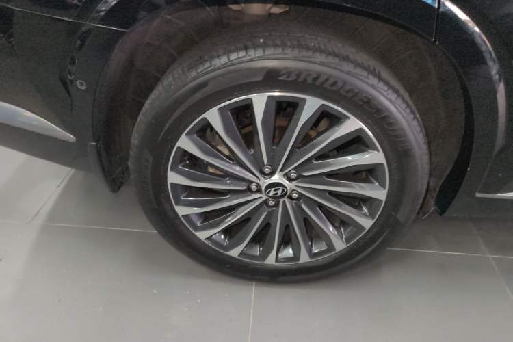 Used Hyundai Palisade 2023 3.5L Automatic All-Wheel Drive Calligraphy Exterior 8