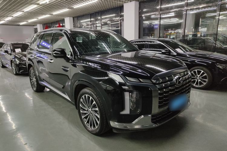 Used Hyundai Palisade 2023 3.5L Automatic All-Wheel Drive Calligraphy Front Right 45 Deg