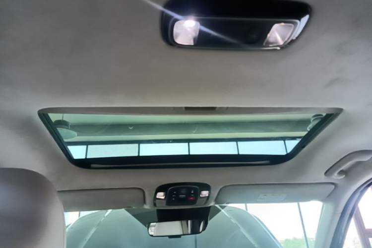Used Hyundai Palisade 2023 3.5L Automatic 4x4 the Appreciator Plus Version Headliner