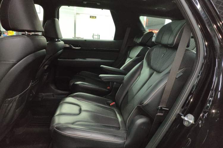 Used Hyundai Palisade 2023 3.5L Automatic All-Wheel Drive Calligraphy Left Rear Seat