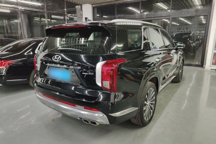 Used Hyundai Palisade 2023 3.5L Automatic All-Wheel Drive Calligraphy Rear Right 45 Deg