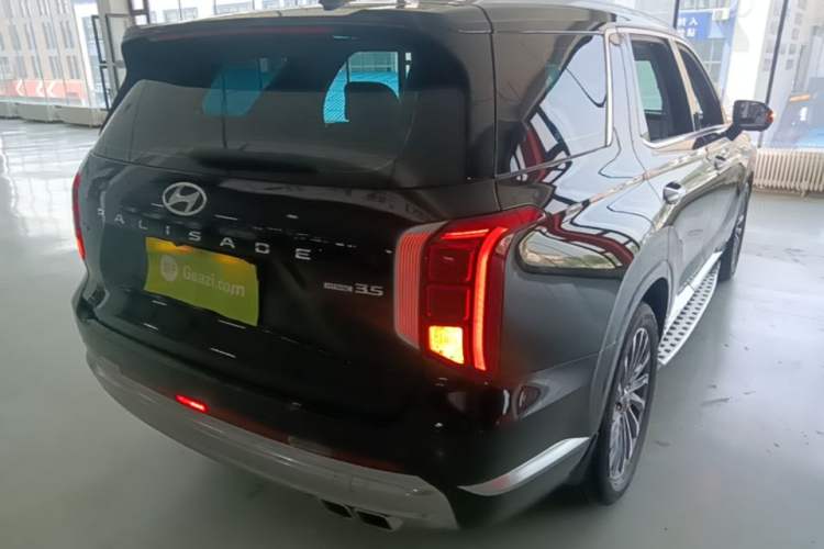 Used Hyundai Palisade 2023 3.5L Automatic 4x4 the Appreciator Plus Version Rear Right 45 Deg