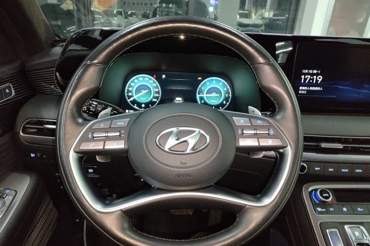 Used Hyundai Palisade 2023 3.5L Automatic All-Wheel Drive Calligraphy Steering Wheel