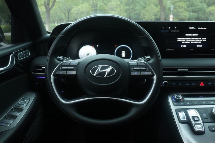 Used Hyundai Palisade 2023 3.5L Automatic All-Wheel Drive Calligraphy Steering Wheel