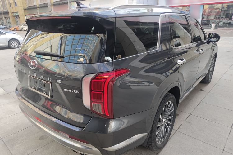 Used Hyundai Palisade 2023 3.5L Automatic All-Wheel Drive Calligraphy Exterior 5