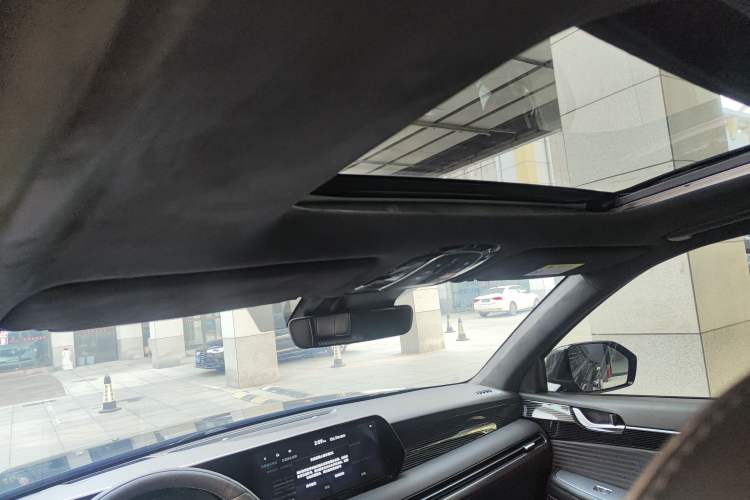 Used Hyundai Palisade 2023 3.5L Automatic All-Wheel Drive Calligraphy Headliner