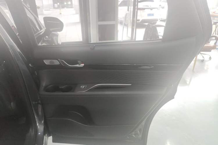 Used Hyundai Palisade 2023 3.5L Automatic All-Wheel Drive Calligraphy Interior 3