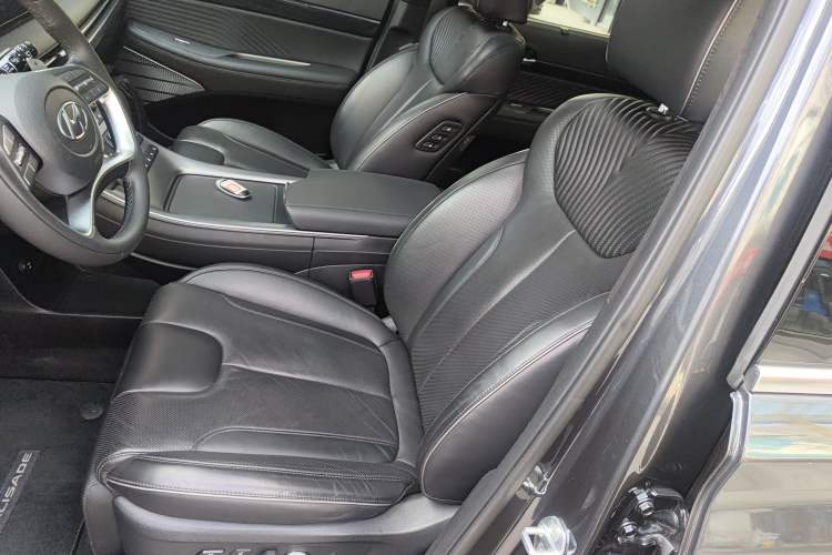 Used Hyundai Palisade 2023 3.5L Automatic All-Wheel Drive Calligraphy Left Front Seat