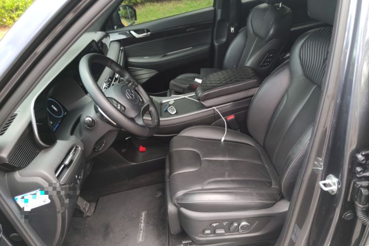 Used Hyundai Palisade 2023 3.5L Automatic All-Wheel Drive Calligraphy Left Front Seat