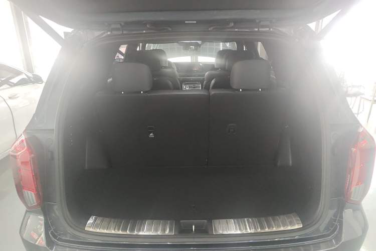 Used Hyundai Palisade 2023 3.5L Automatic All-Wheel Drive Calligraphy Trunk