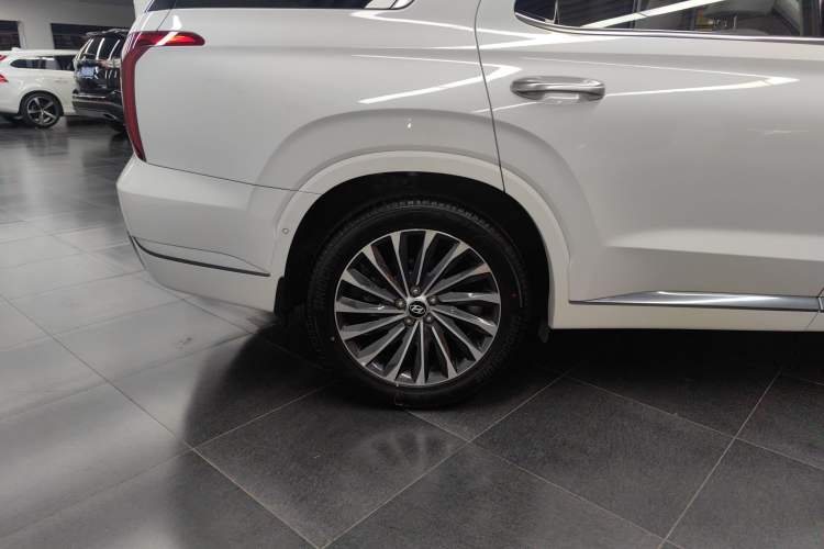 Used Hyundai Palisade 2023 3.5L Automatic All-Wheel Drive Calligraphy Exterior 5