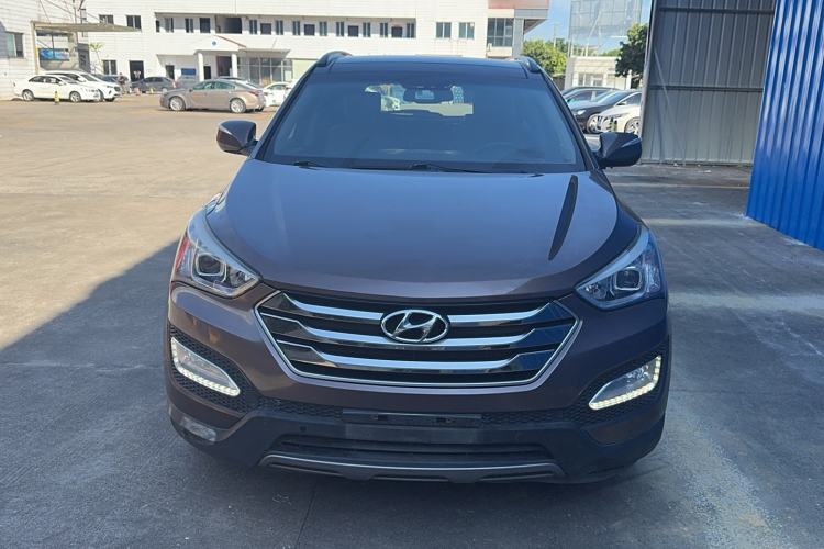 Used Hyundai Santa Fe 2015 2.0T Automatic Two-Wheel Drive Smart Version 5 Seats Exterior 1