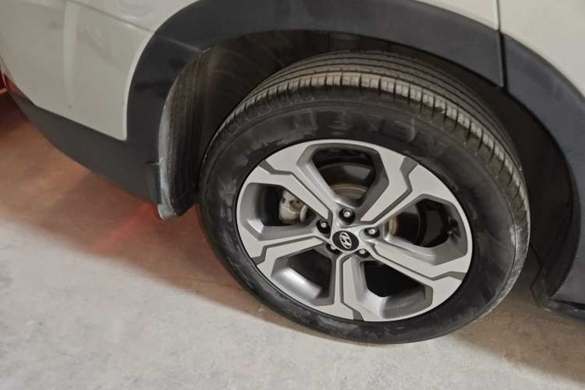 Used Hyundai Santa Fe 2019 380 TGDi DLX Automatic Two-Wheel Drive Prestige Plus Version China VI Standard Right Rear Wheel Hub