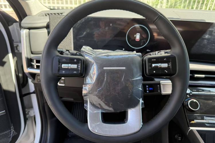 Used Hyundai Santa Fe 2024 2.0T Connoisseur Pro Max Interior 3
