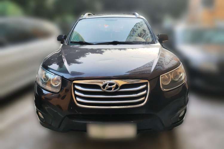 Used Hyundai Santa Fe 2010 2.4 Luxury Edition 7-Seater Four-Wheel Drive Front