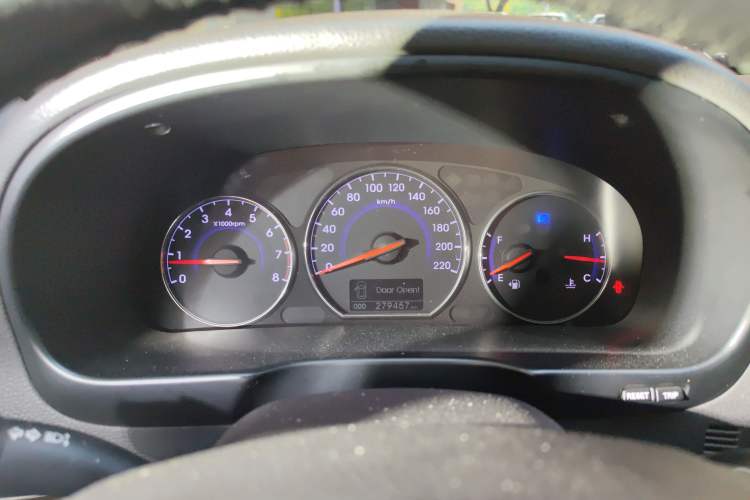 Used Hyundai Santa Fe 2010 2.4 Luxury Edition 7-Seater Four-Wheel Drive Instrument Cluster