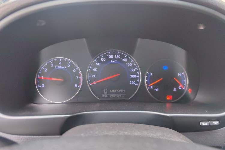 Used Hyundai Santa Fe 2010 2.4 Ultimate Edition 7-Seater Four-Wheel Drive Instrument Cluster