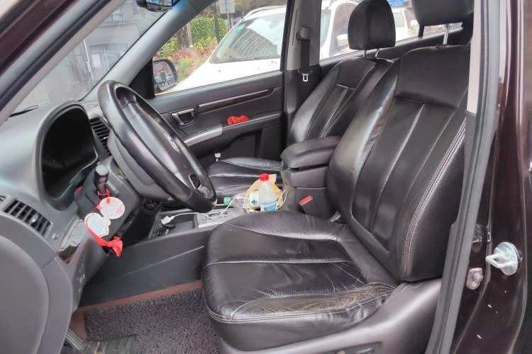 Used Hyundai Santa Fe 2010 2.4 Ultimate Edition 7-Seater Four-Wheel Drive Left Front Seat