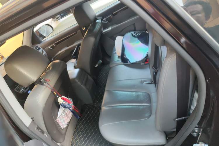 Used Hyundai Santa Fe 2010 2.4 Luxury Edition 7-Seater Four-Wheel Drive Left Rear Seat