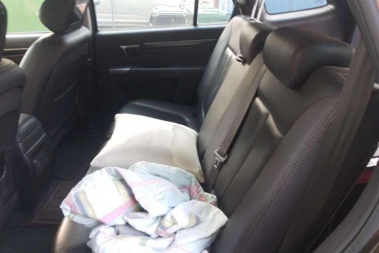Used Hyundai Santa Fe 2010 2.4 Ultimate Edition 7-Seater Four-Wheel Drive Left Rear Seat