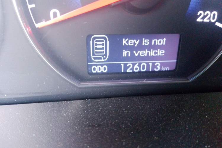 Used Hyundai Santa Fe 2010 2.4 Ultimate Edition 7-Seater Four-Wheel Drive Odometer Close Up
