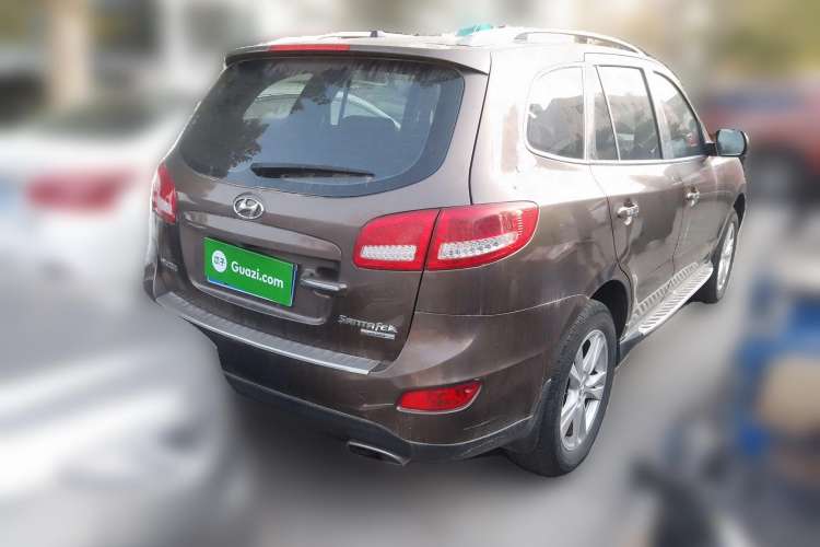 Used Hyundai Santa Fe 2010 2.4 Ultimate Edition 7-Seater Four-Wheel Drive Rear Right 45 Deg