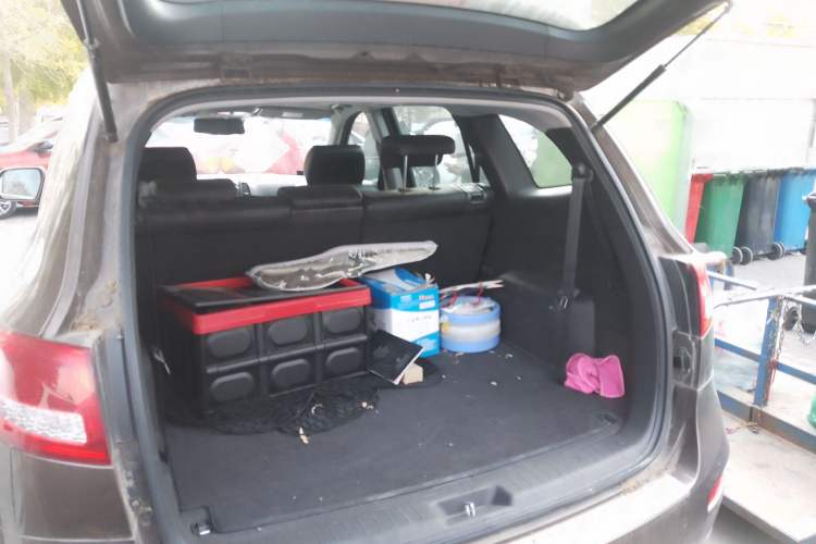 Used Hyundai Santa Fe 2010 2.4 Ultimate Edition 7-Seater Four-Wheel Drive Trunk