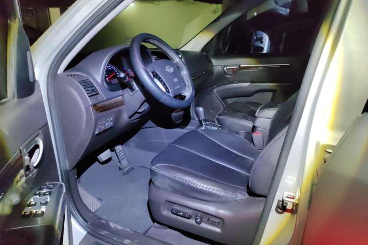 Used Hyundai Santa Fe 2010 2.4 Luxury Edition 7-Seater Four-Wheel Drive Driver Seat