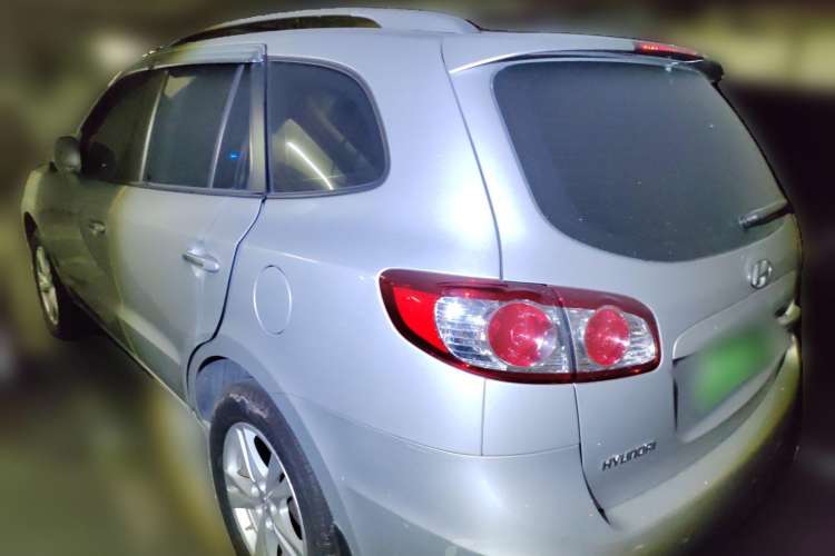 Used Hyundai Santa Fe 2010 2.4 Luxury Edition 7-Seater Four-Wheel Drive Rear Left 45 Deg