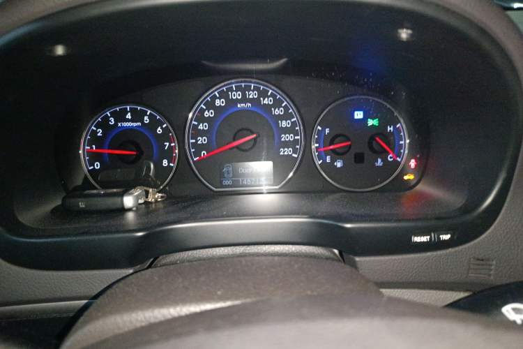 Used Hyundai Santa Fe 2010 2.4 Ultimate Edition 7-Seater Four-Wheel Drive Instrument Cluster