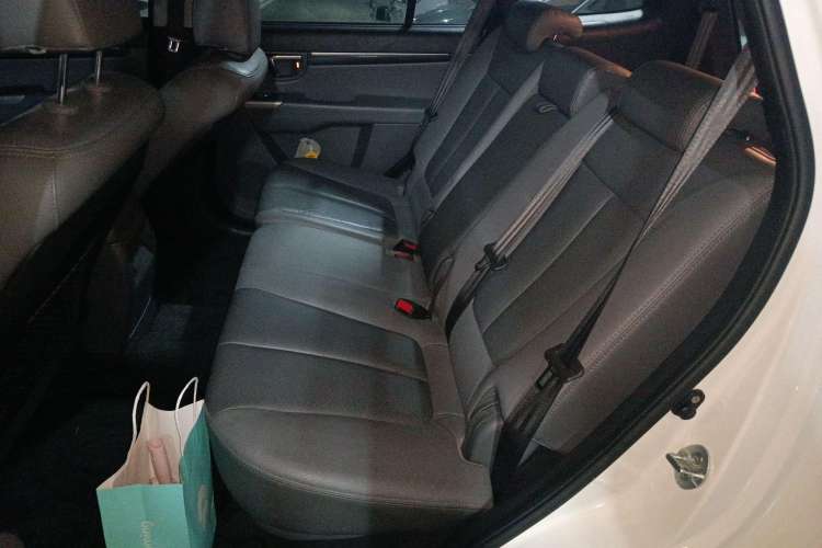 Used Hyundai Santa Fe 2010 2.4 Ultimate Edition 7-Seater Four-Wheel Drive Left Rear Seat