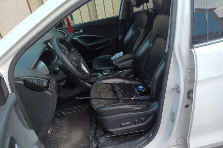Used Hyundai Santa Fe  Left Front Seat