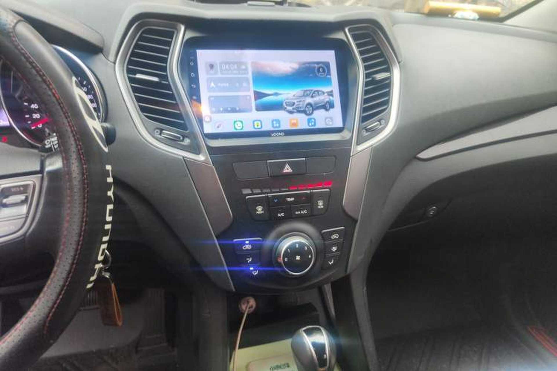 Used Hyundai Santa Fe 2013 2.0T Automatic Two-Wheel Drive Fashion Edition Audio And AC Panel