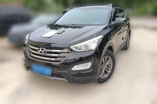 Used Hyundai Santa Fe 2013 2.4L Automatic 4x4 Smart Version