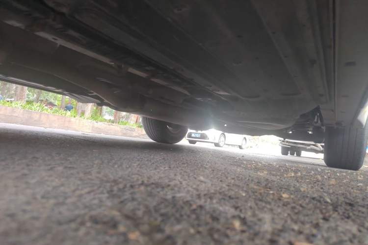 Used Hyundai Santa Fe 2013 2.4L Automatic Two-Wheel Drive Smart Version Chassis Front Left