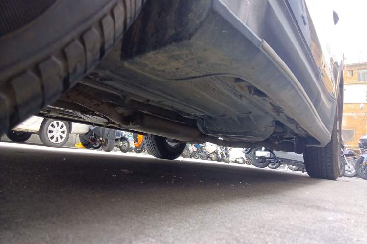 Used Hyundai Santa Fe 2013 2.4L Automatic 2WD Comfort Edition Chassis Front Left