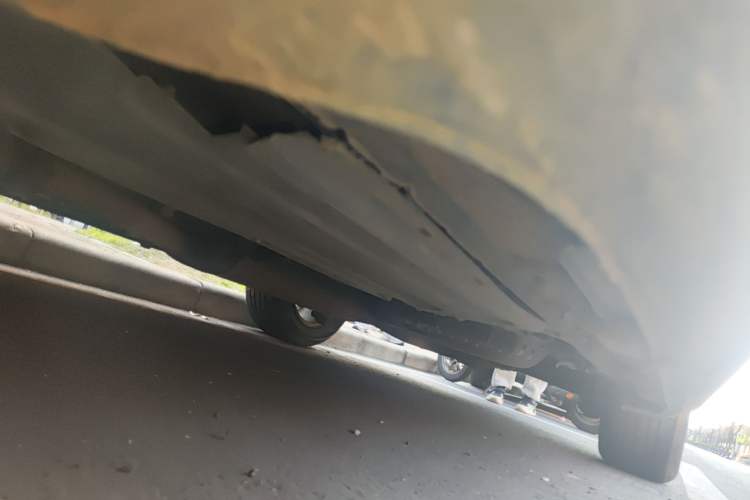 Used Hyundai Santa Fe 2013 2.0T Automatic All-Wheel Drive Top Trim Chassis Front Left