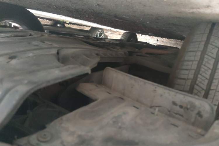 Used Hyundai Santa Fe 2013 2.4L Automatic Two-Wheel Drive Smart Version Chassis Front Right