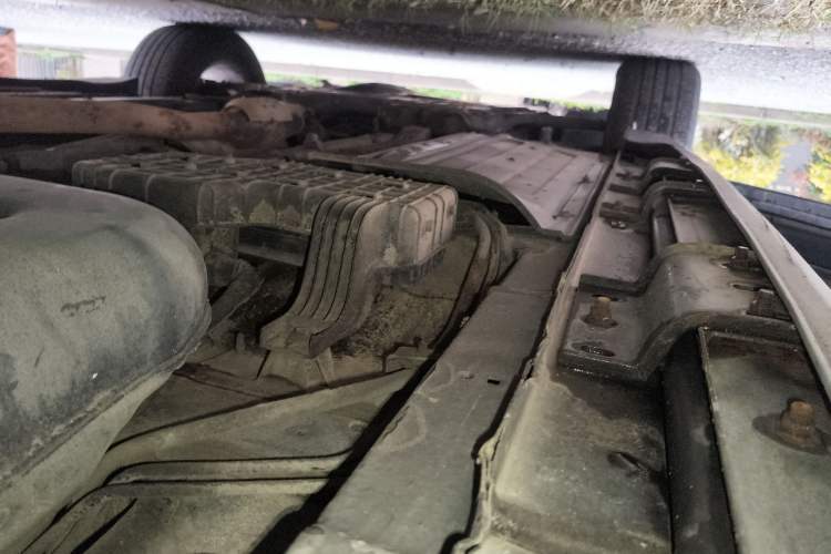 Used Hyundai Santa Fe 2013 2.4L Automatic Two-Wheel Drive Smart Version Chassis Rear Left
