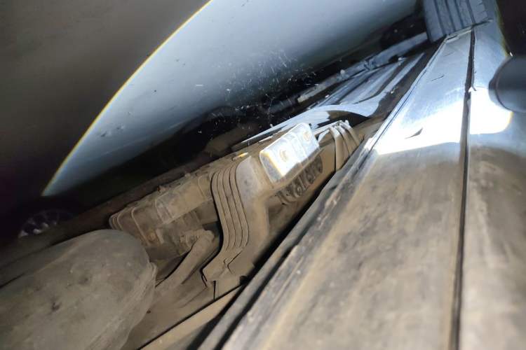 Used Hyundai Santa Fe 2013 2.0T Automatic All-Wheel Drive Top Trim Chassis Rear Left