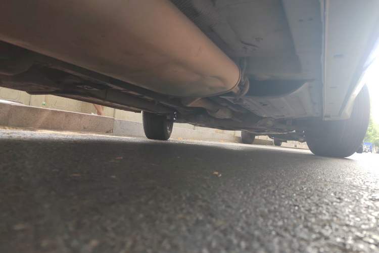 Used Hyundai Santa Fe 2013 2.4L Automatic Two-Wheel Drive Smart Version Chassis Rear Right
