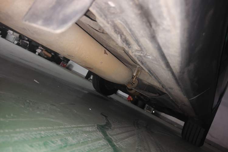 Used Hyundai Santa Fe 2013 2.4L Manual Two-Wheel Drive Comfort Version Chassis Rear Right