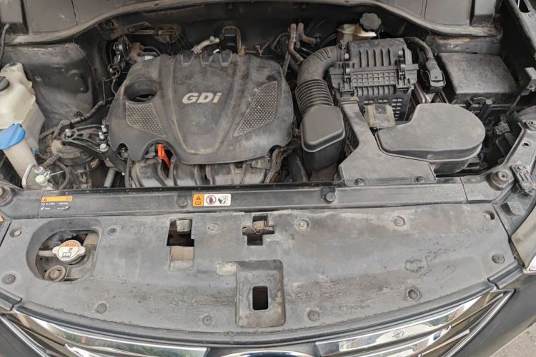 Used Hyundai Santa Fe 2013 2.4L Automatic Two-Wheel Drive Smart Version Engine Bay