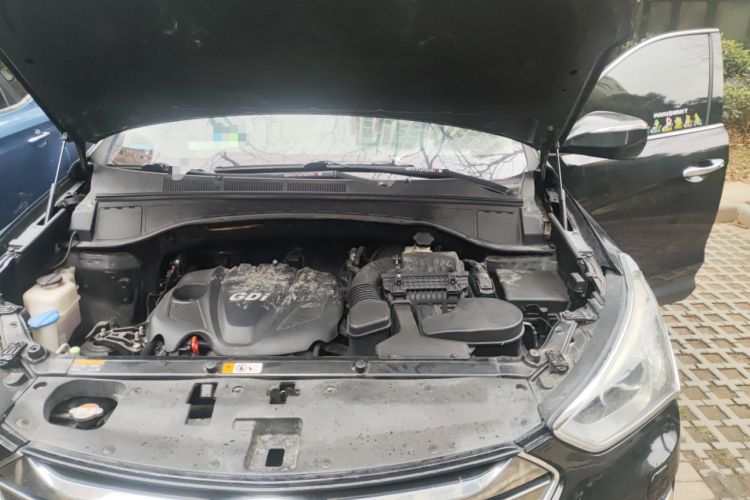 Used Hyundai Santa Fe 2013 2.4L Automatic Two-Wheel Drive Smart Version Engine Bay Left
