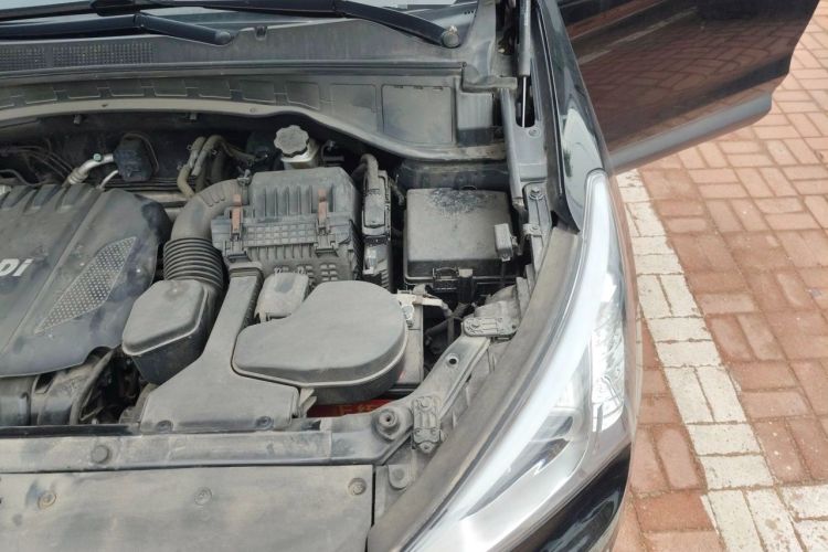 Used Hyundai Santa Fe 2013 2.4L Automatic 2WD Comfort Edition Engine Bay Left