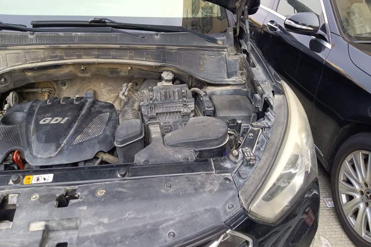 Used Hyundai Santa Fe 2013 2.4L Automatic 2WD Comfort Edition Engine Bay Left