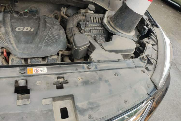 Used Hyundai Santa Fe 2013 2.4L Automatic Two-Wheel Drive Smart Version Engine Bay Left