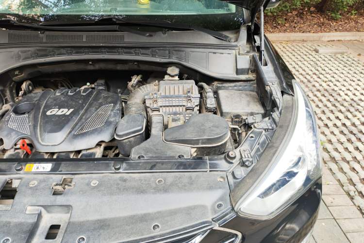 Used Hyundai Santa Fe 2013 2.4L Automatic 2WD Comfort Edition Engine Bay Left